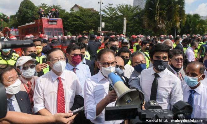 20 MP beri keterangan isu perarakan - Polis