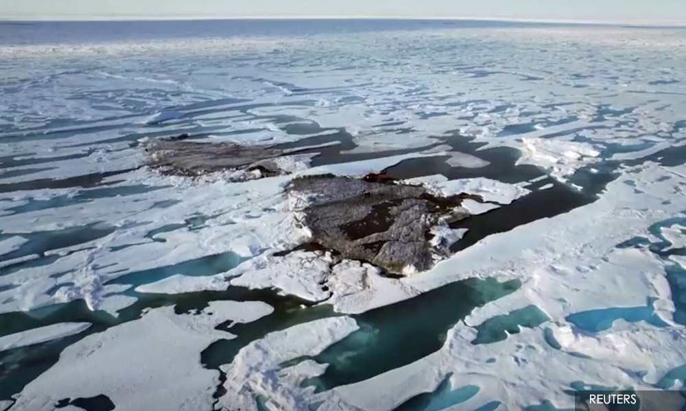 Greenland expedition discover 'world's northernmost island'
