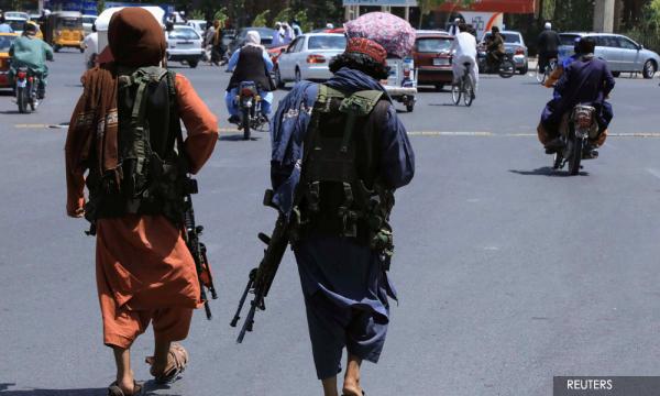 KOLUM  Siapa di belakang Taliban?