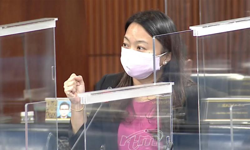 部长答复照本宣科，杨巧双抨国会沦“阅读班”