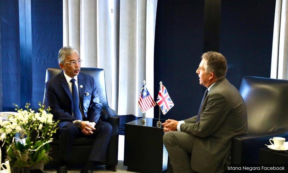 Agong terima menghadap panglima angkatan tentera UK