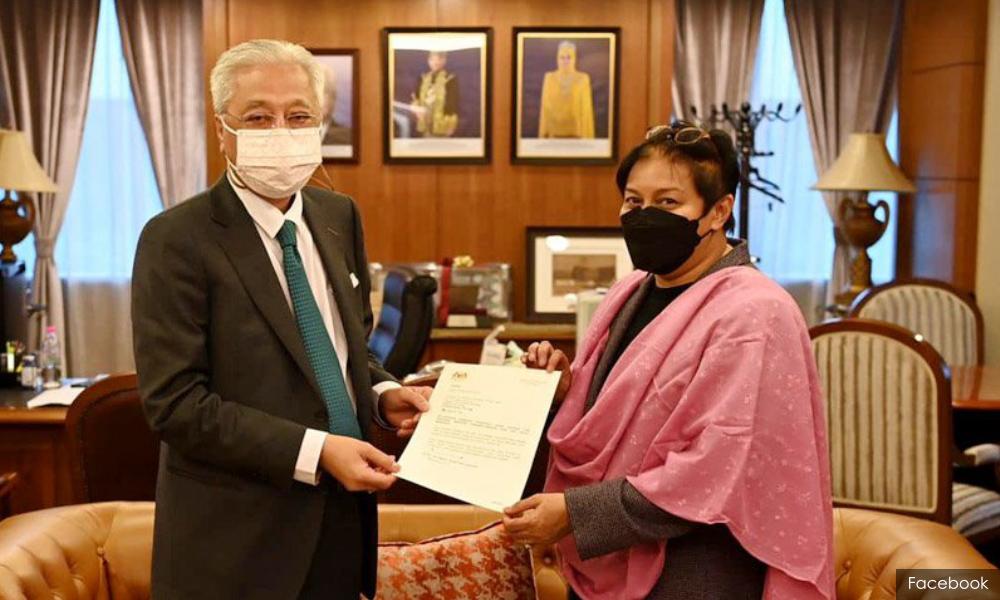 阿莎丽娜受委首相顾问,提供法律人权事务咨询