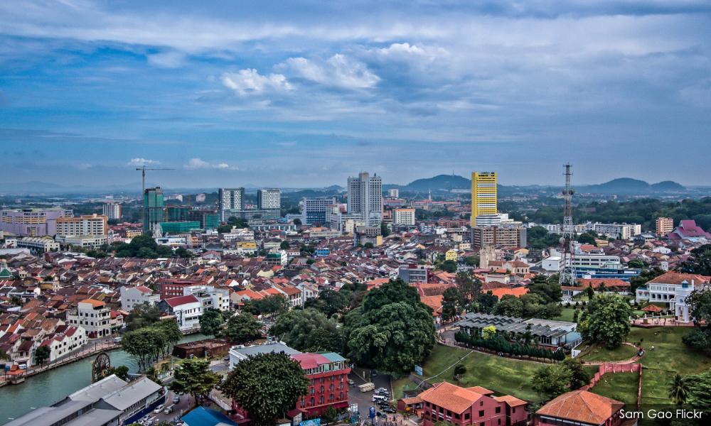 Levels of Malacca dams hit 100 percent, overflow under control