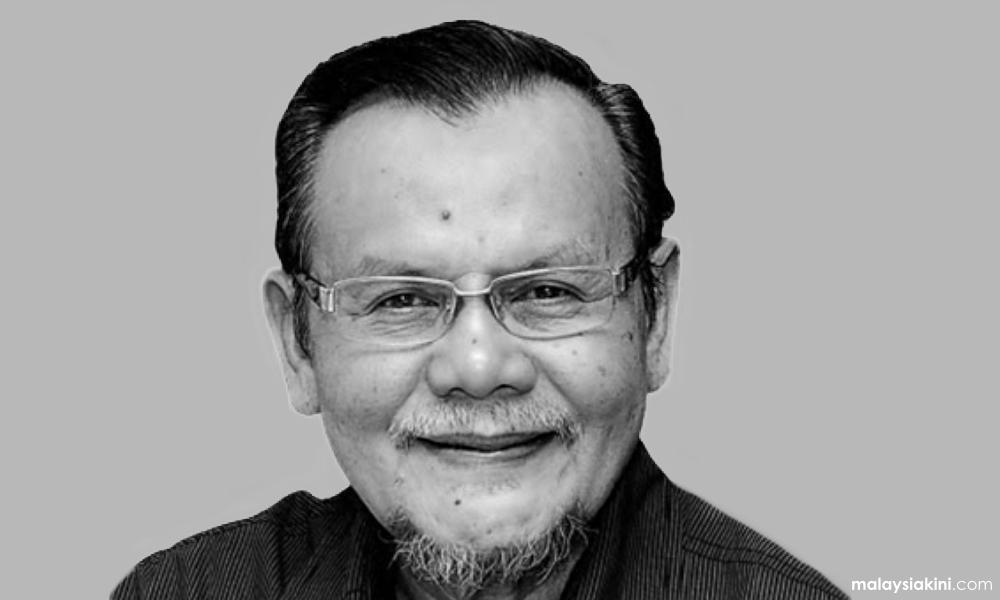 Former national laureate Ahmad Khamal Abdullah dies