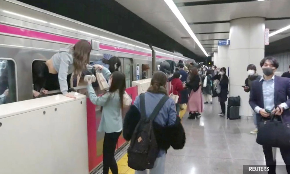 Man dressed as Joker terrorises Tokyo train