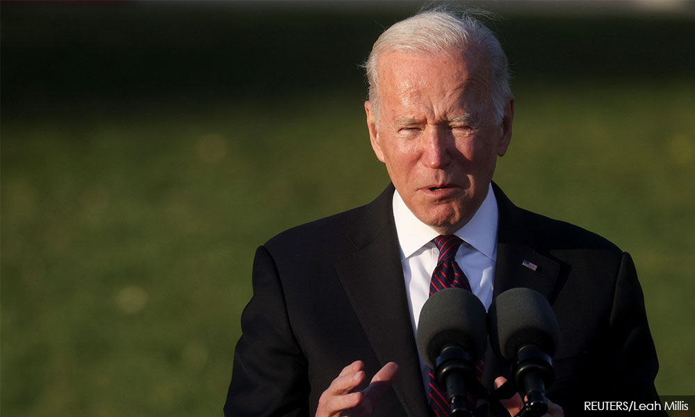 Rising cases, Omicron highlight holes in Biden's Covid strategy