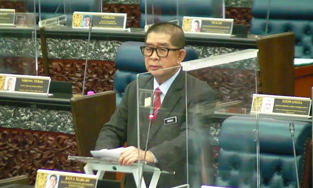 Minister urges Sabah, Sarawak MPs not to incite sentiments against Putrajaya