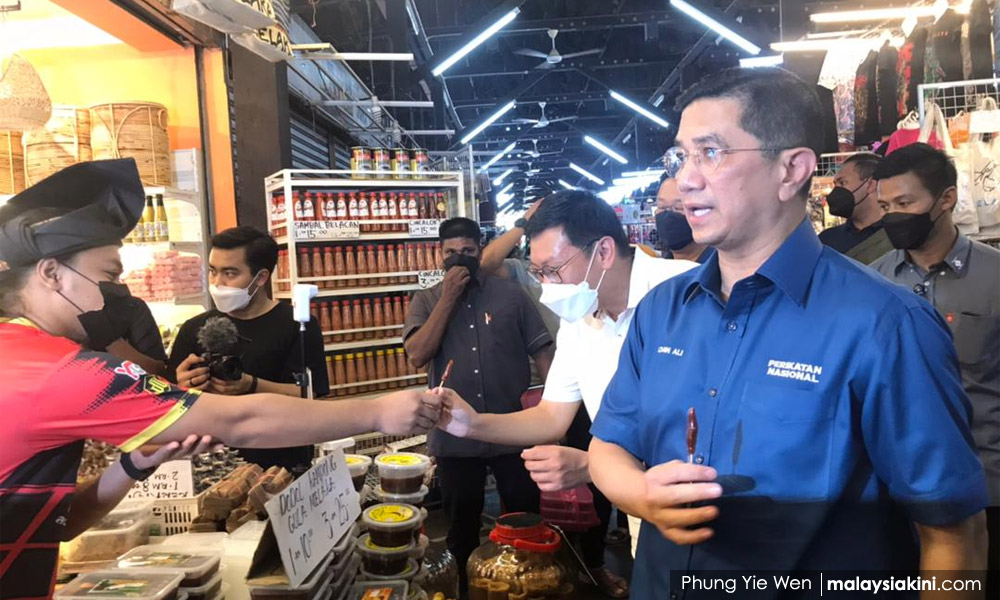 PN punya cara tersendiri dekati pengundi - Azmin