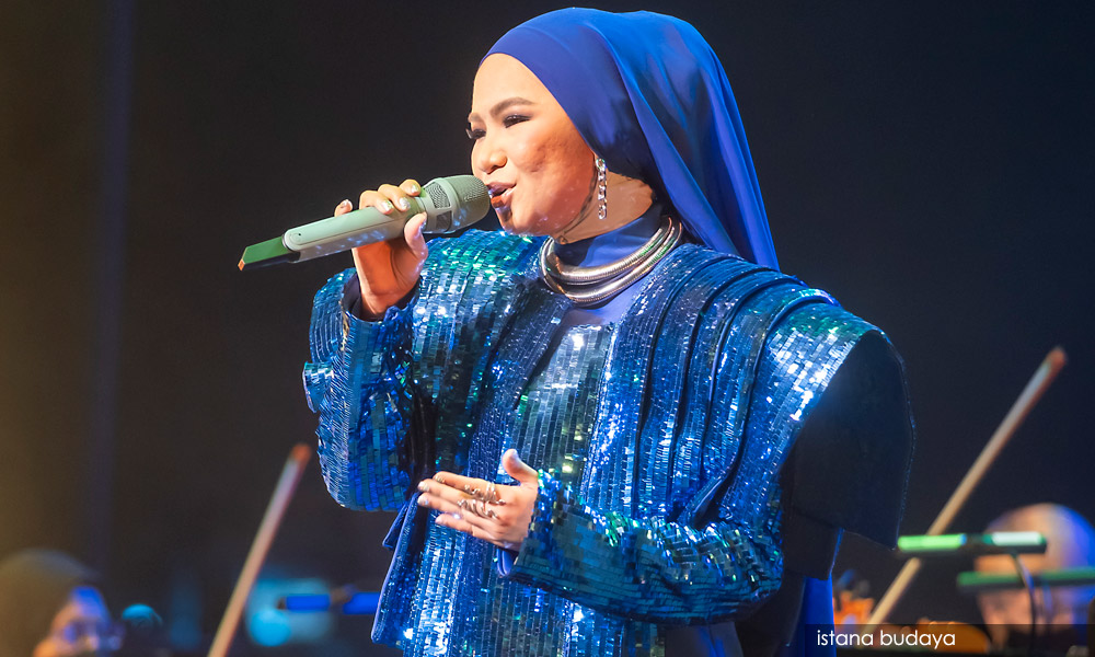 Aina puas capai 'kesempurnaan' di Istana Budaya