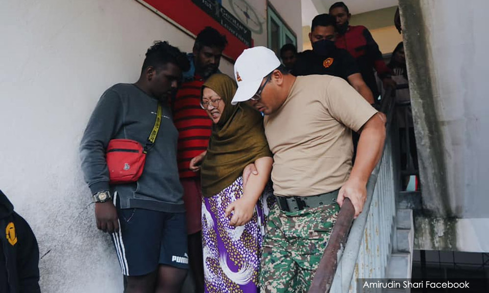 Floods: NGOs, volunteers need to coordinate with Selangor govt