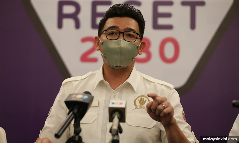 Over 50k members from NGO linked to Zuraida join new party