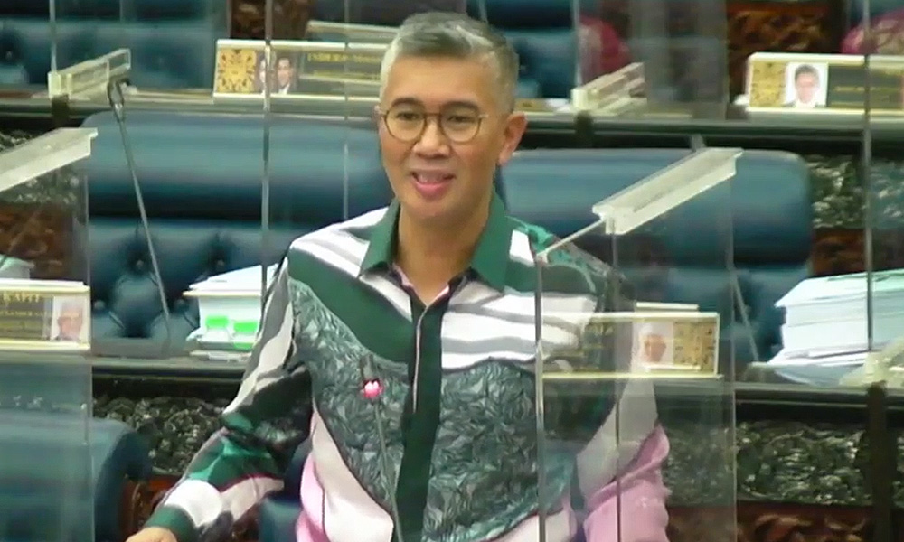 Alcohol licencing power remains with states, no revocation - Zafrul - Malaysiakini