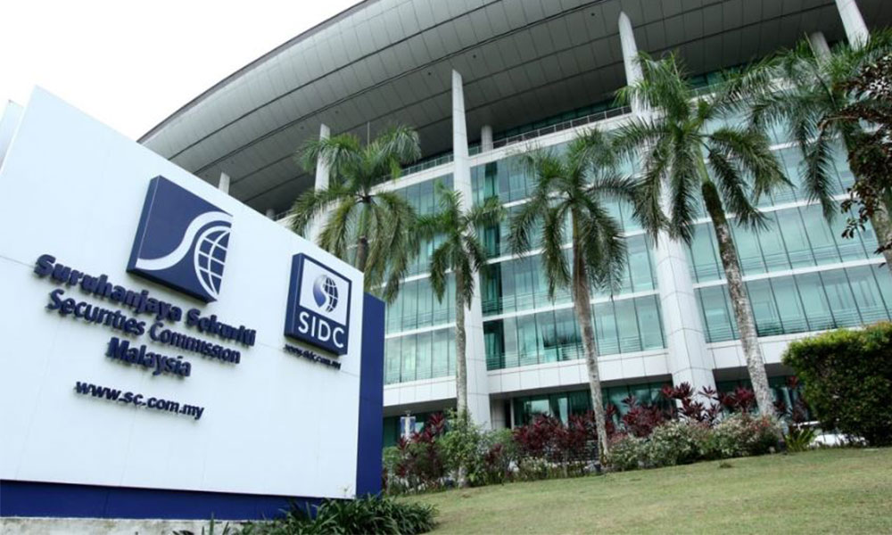 COMMENT | The Securities Commission blinked first