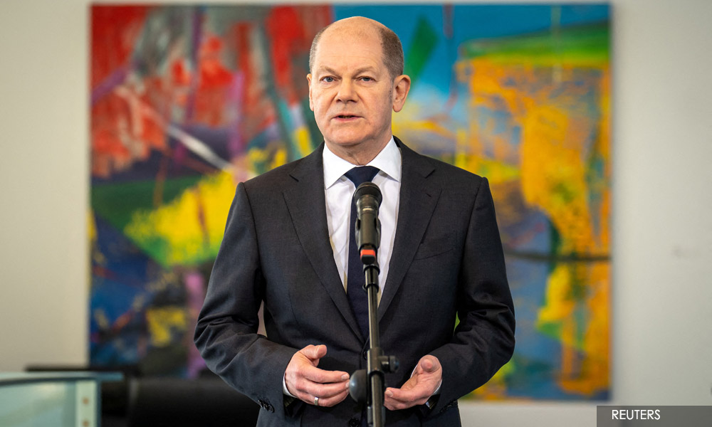 German Chancellor Scholz says raising minimum wage matter of respect