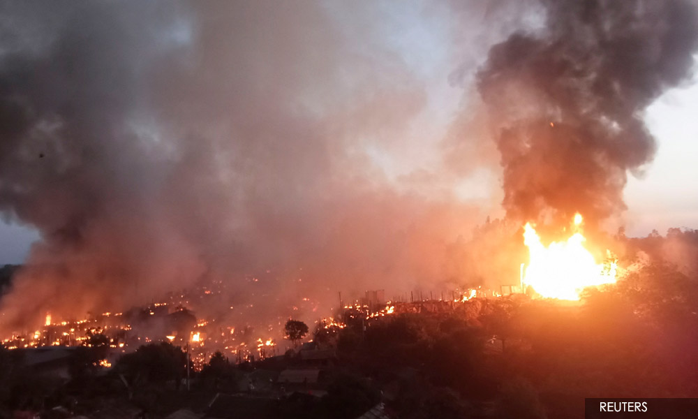 Fire tears through Rohingya refugee camp in Bangladesh