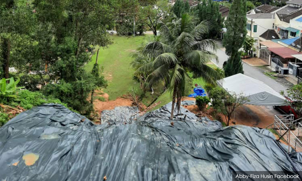 Kembangan landslide seri Shocking video: