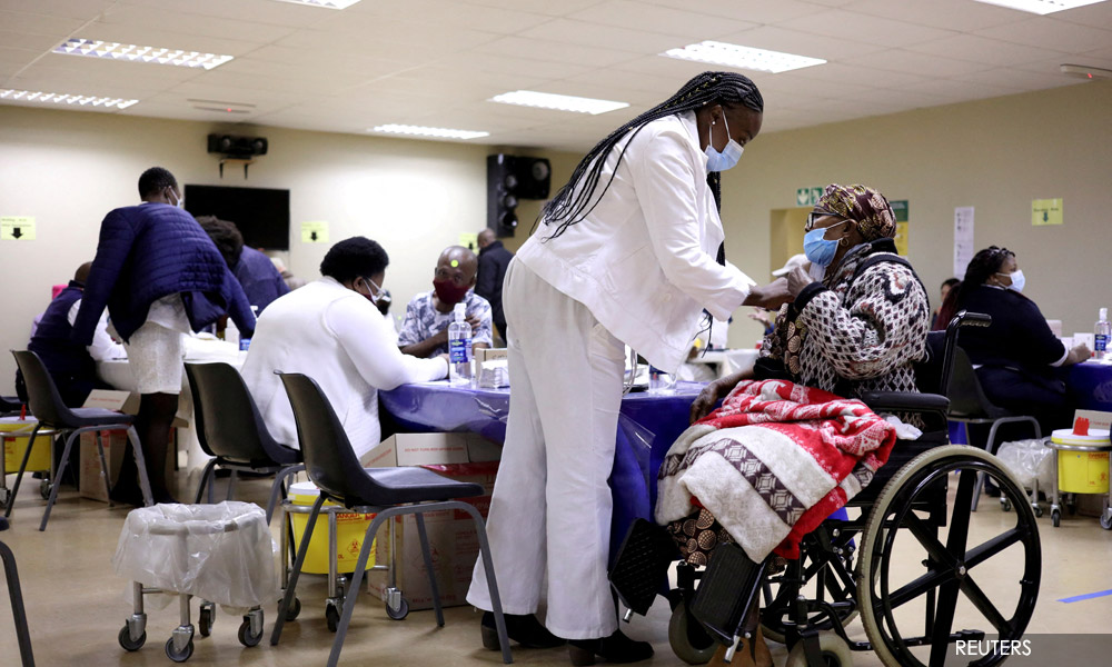 S Africa scraps isolation for Covid-19 positive people with no symptoms